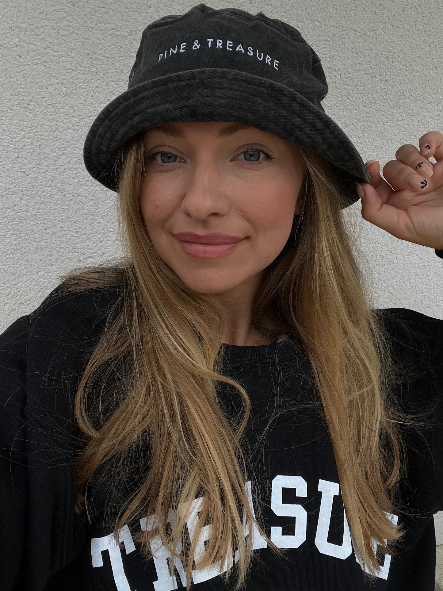 Black Bucket Hat