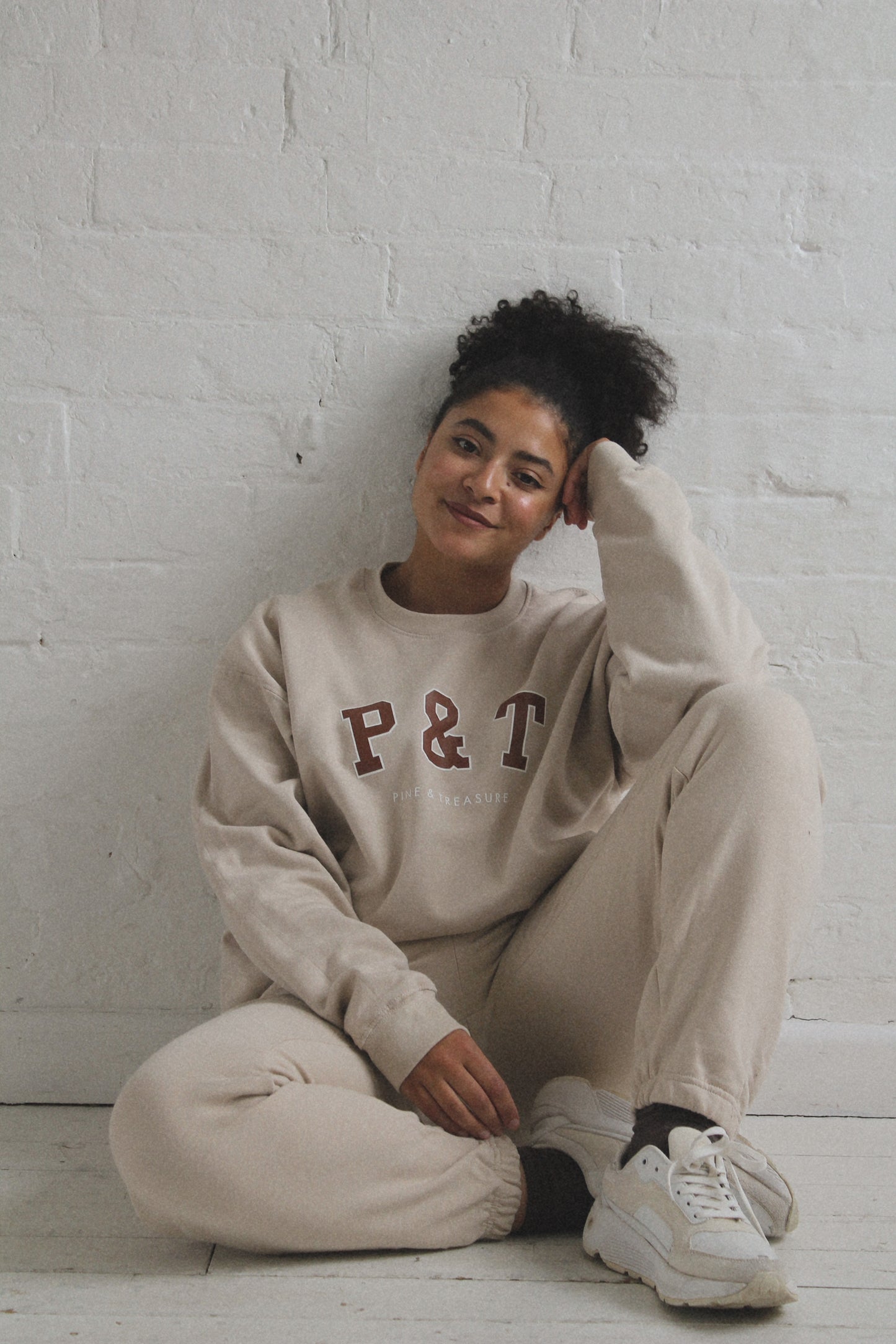 Beige Joggers (Size M)