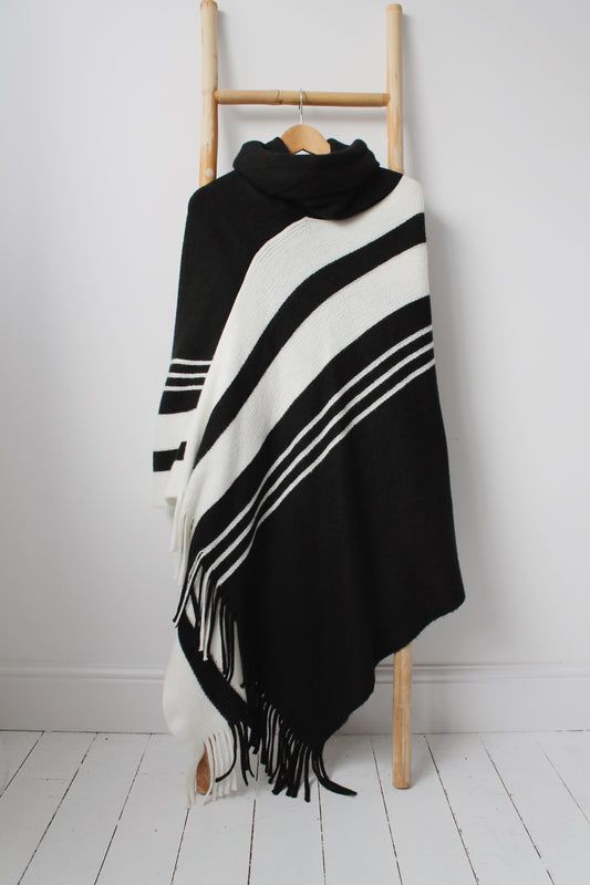 Monochrome Poncho - One Size